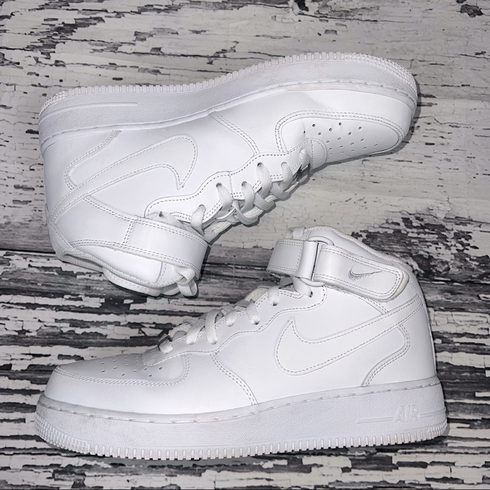 NIKE Air Force 1 - Men’s Size 10 - Picture 6 of 12